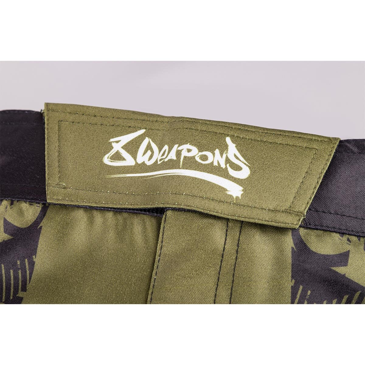 8 WEAPONS Fight Shorts, Hit 2.0, olive-black