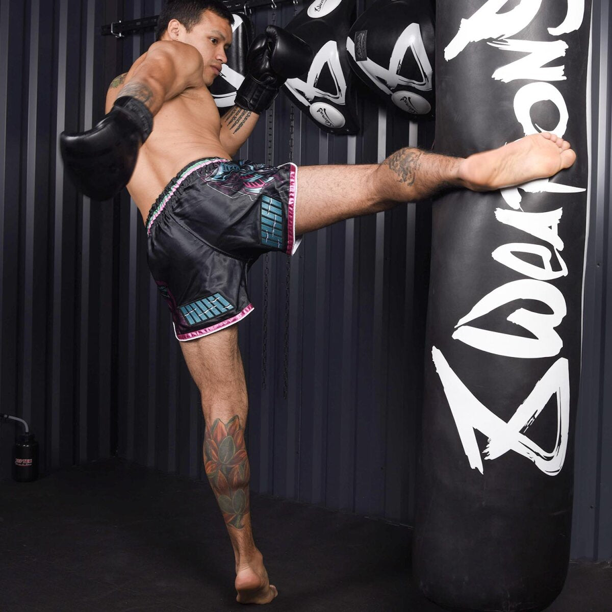 8 WEAPONS Muay Thai Shorts, Samurai 2.0, cyber