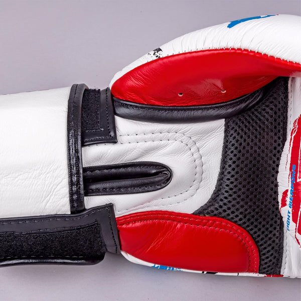 8 WEAPONS Boxing Gloves, Cut like a Blade 2.0, white