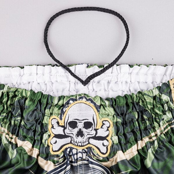 8 WEAPONS Muay Thai Shorts, Bone Island, oliv-gold