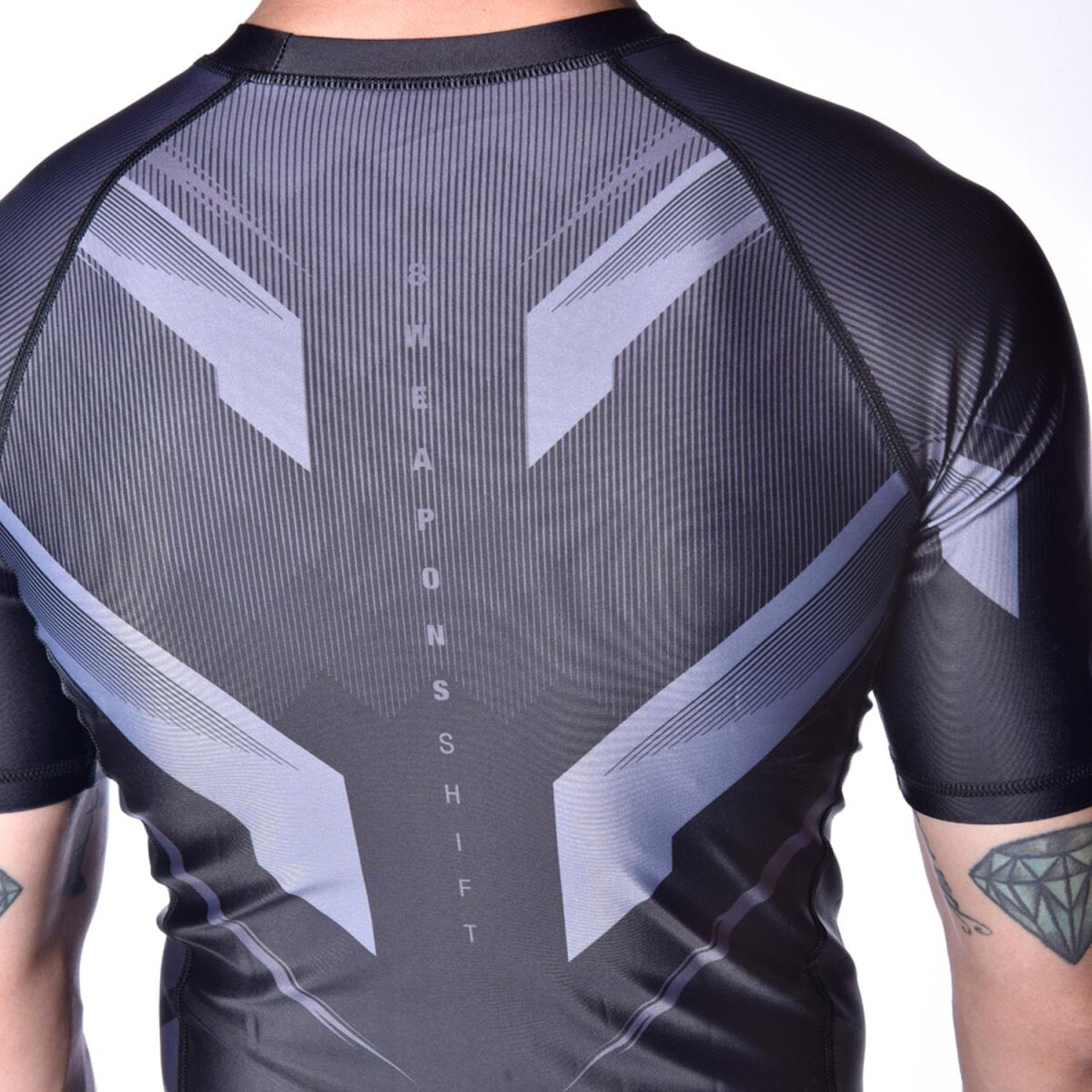 8 WEAPONS Rashguard, S/S, Shift, black-matt